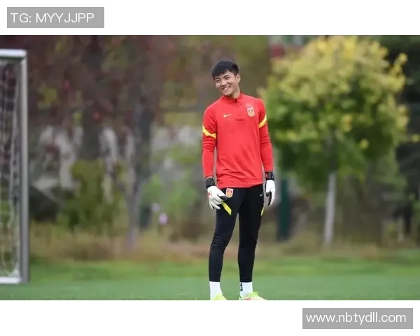 江门足球明星崛起之路:从地方小将到国家队焦点的成长历程 江门足球明星崛起之路:从地方小将到国家队焦点的成长历程