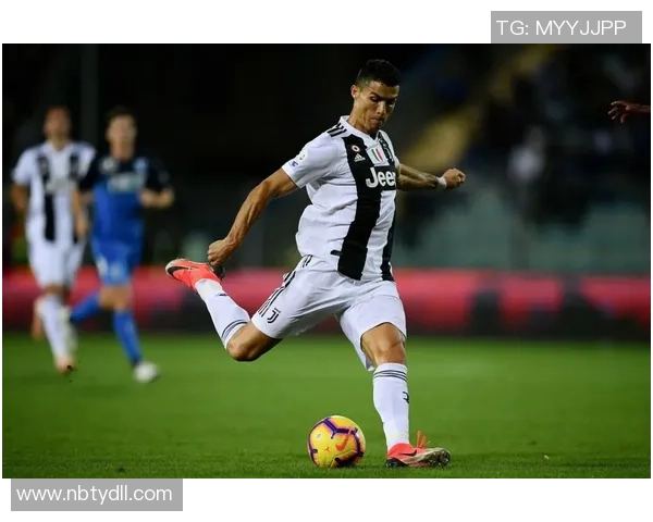 肌肉球星足球：突破极限的力量与速度的完美结合