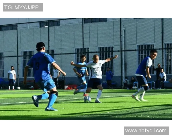 盘点24位当红足球球星逐梦绿茵赛场荣耀与激情全解析 盘点24位当红足球球星逐梦绿茵赛场荣耀与激情全解析